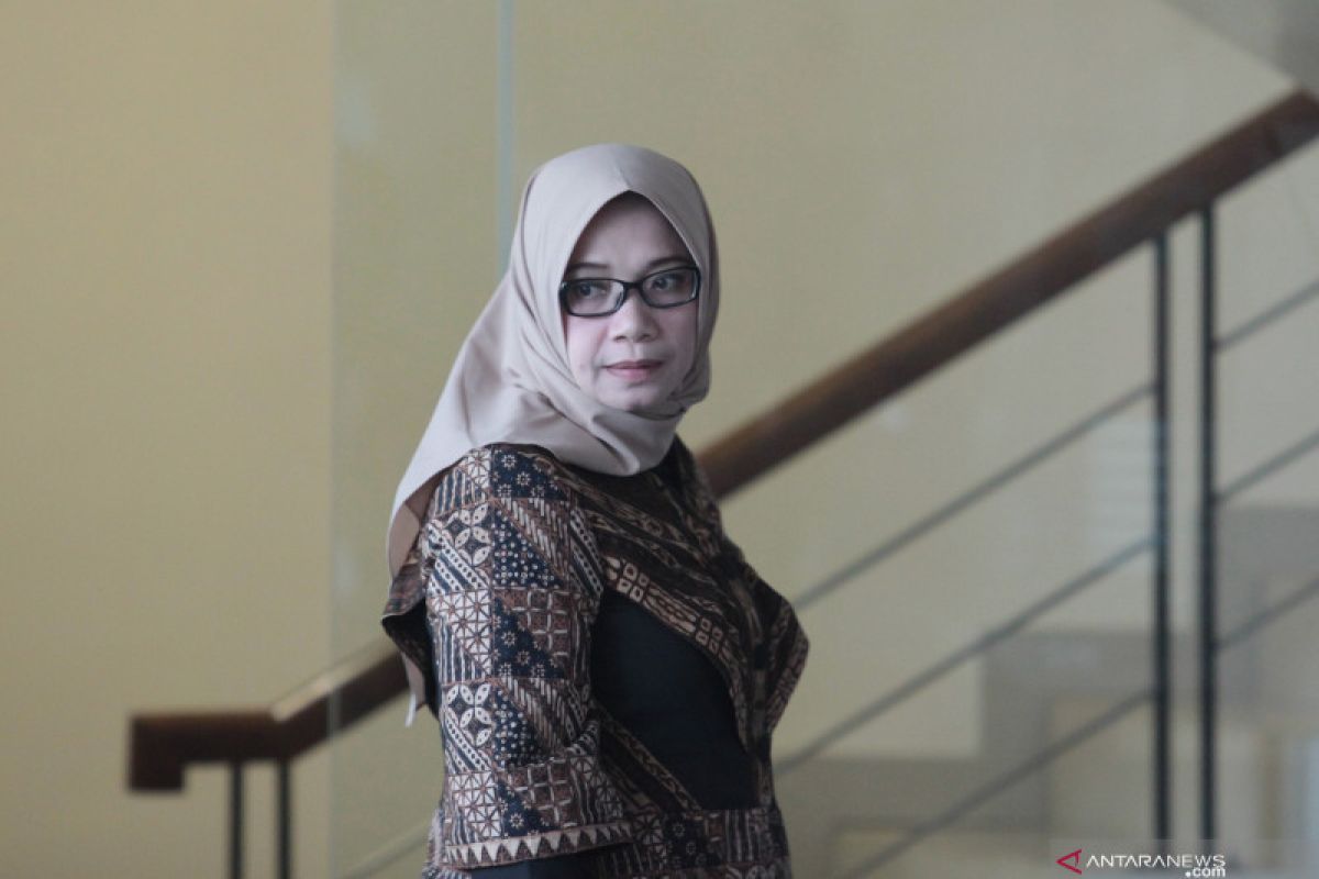 Eni Saragih diperiksa KPK sebagai saksi perkara korupsi Samin Tan