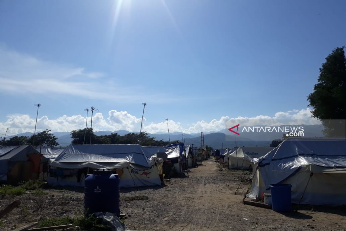 Sebagian korban likuefaksi Jono Oge masih tinggal di tenda