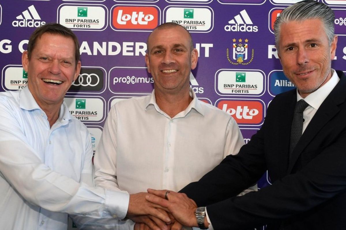 Kompany "bajak" pelatih akademi Manchester City ke RSC Anderlecht