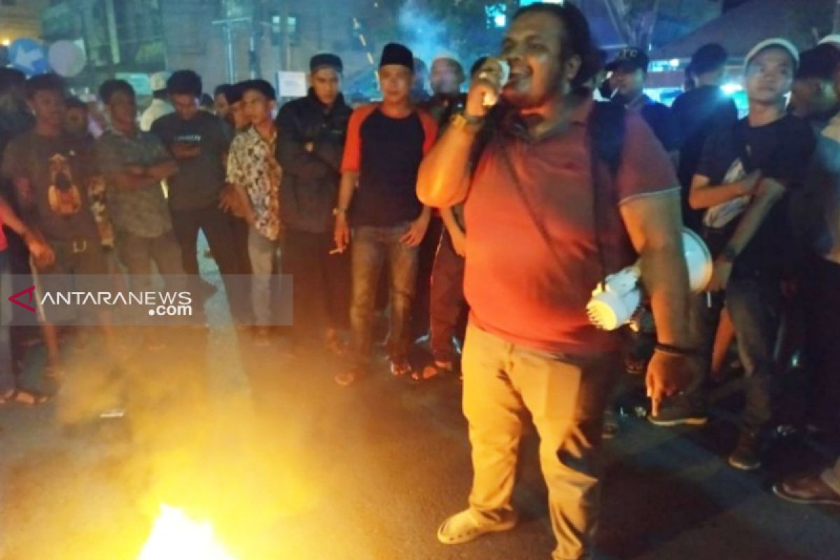 Aktivis Tanjungbalai sesalkan pembatasan penggunaan medsos