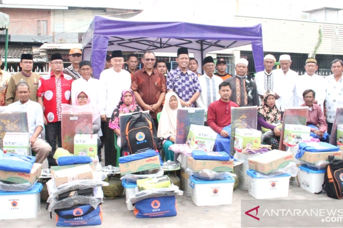 Pemkot Medan beri bantuan kepada korban kebakaran Jalan Alumunium III