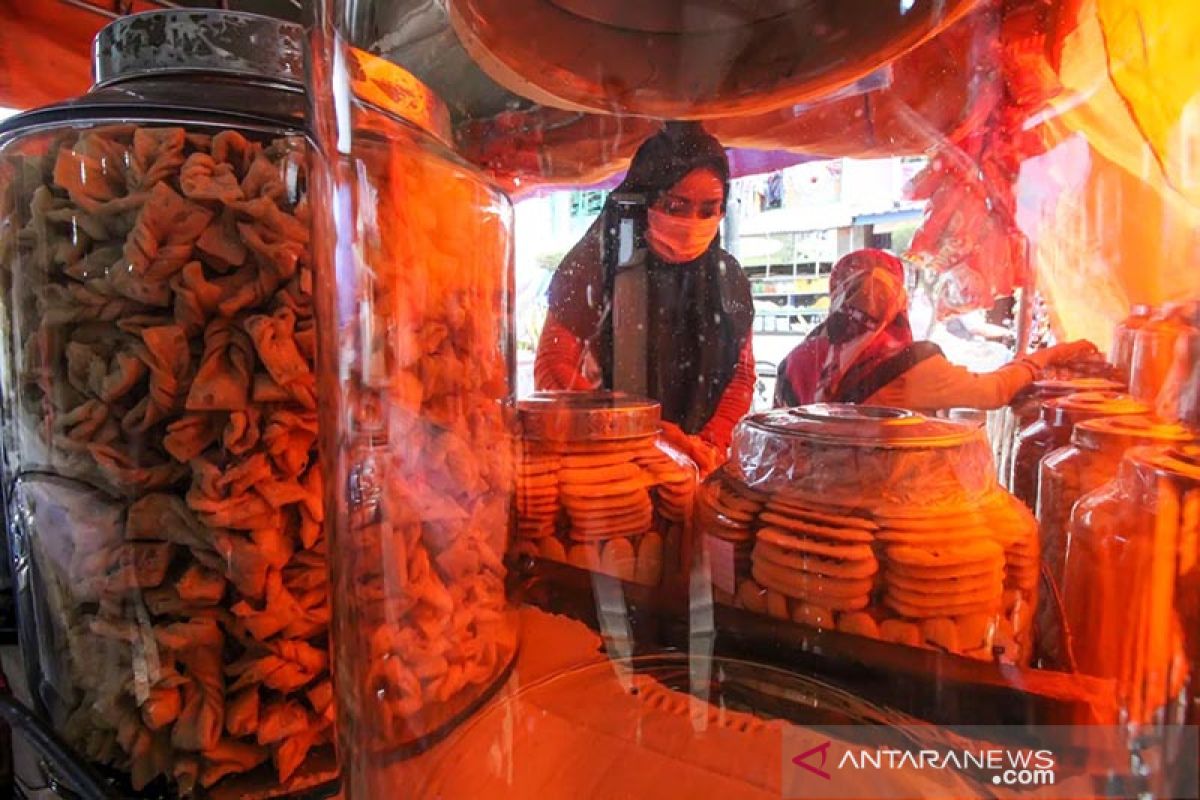 Penjualan kue kering untuk lebaran