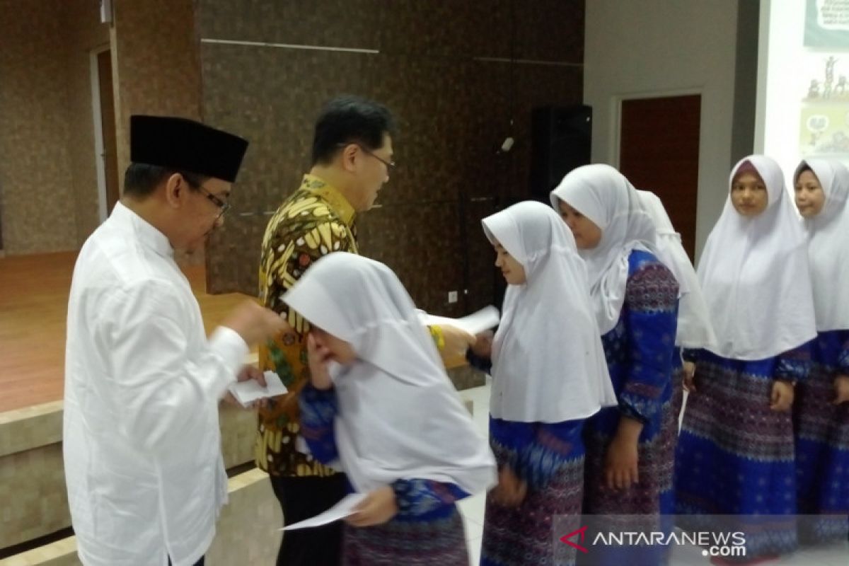 KPPU Kanwil VI Makassar buka puasa bersama anak yatim