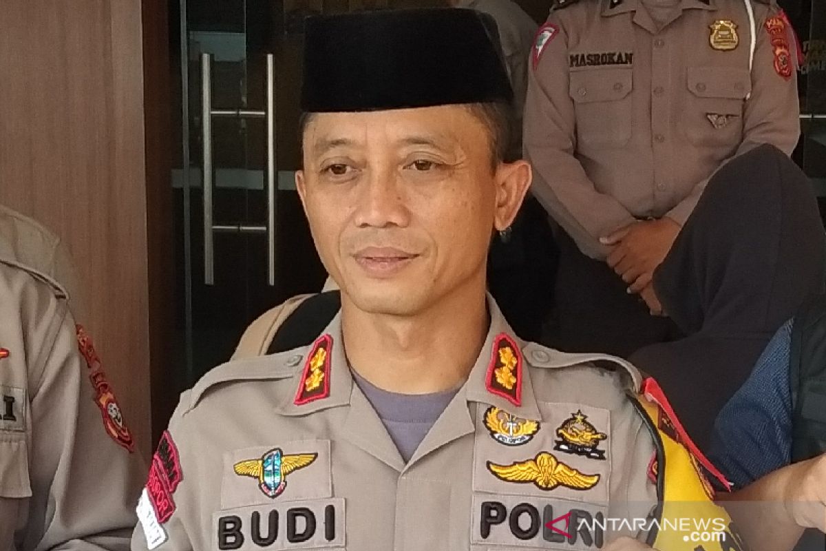 Lima orang terduga teroris di Garut diserahkan ke Densus 88