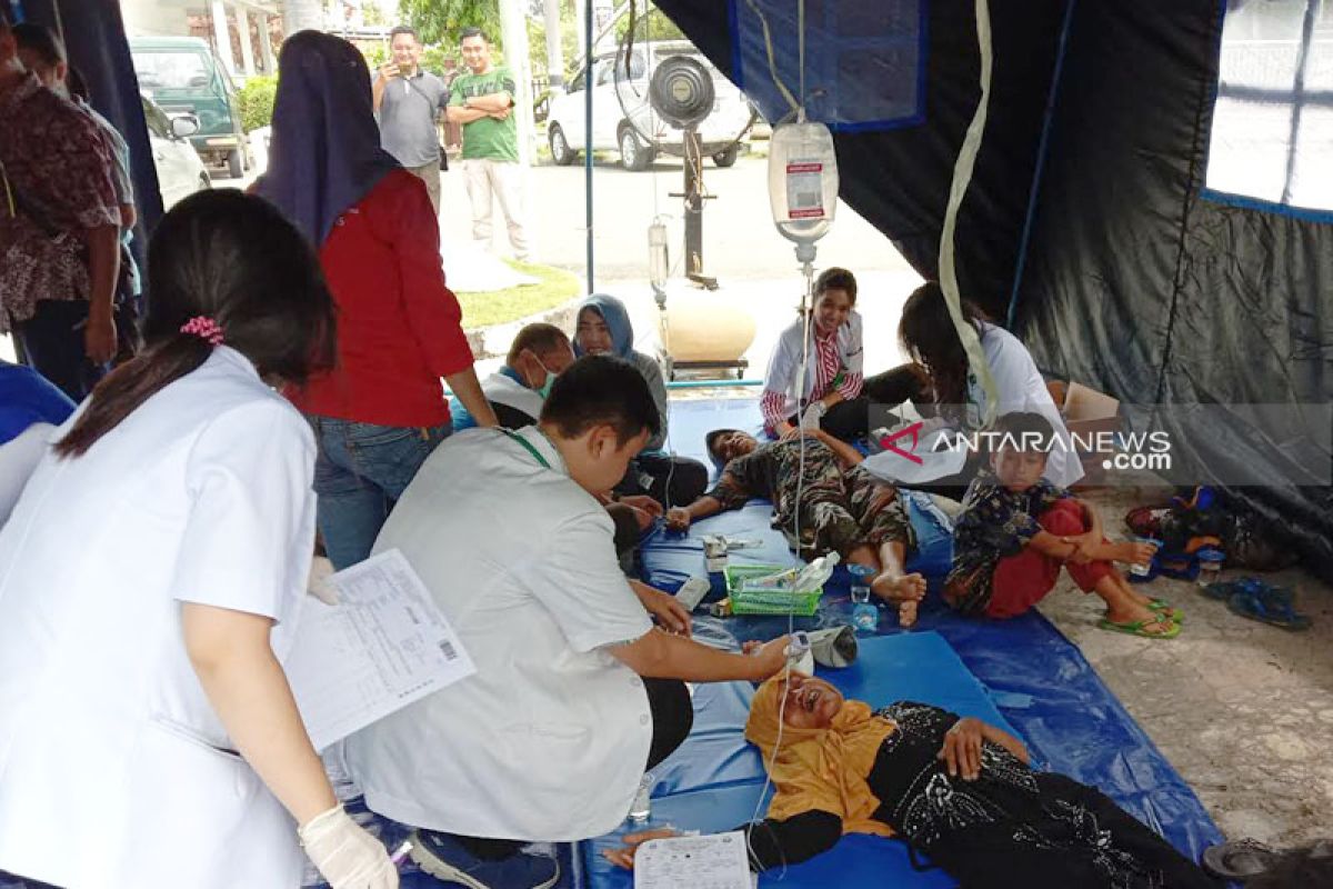 Korban keracunan massal di Kapuas bertambah jadi ratusan orang