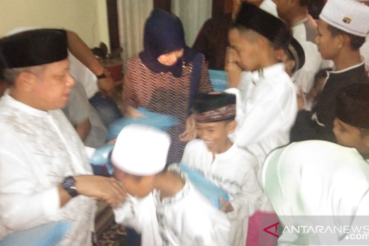 Bupati Kubu Raya buka puasa bersama anak-anak yatim