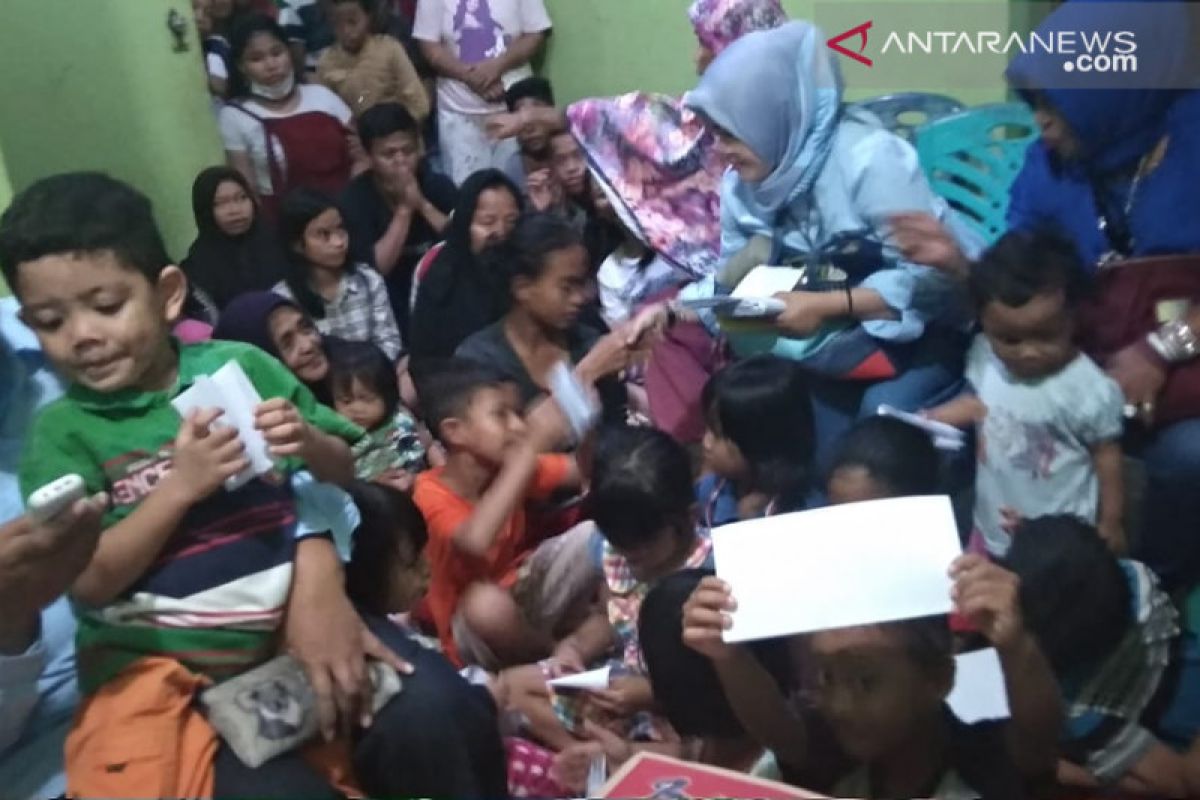 Alumni Spensa Kendari berbagi di bulan suci dengan anak panti