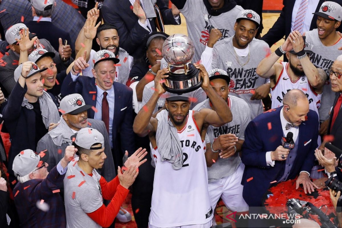 Ribuan warga Toronto turun ke jalan, rayakan kemenangan Toronto Raptors juara NBA