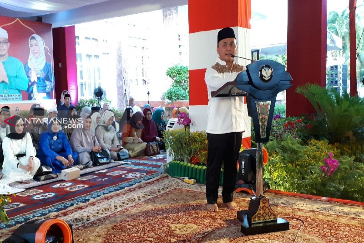 Kami terus bekerja memajukan daerah, kata Gubernur Kalteng