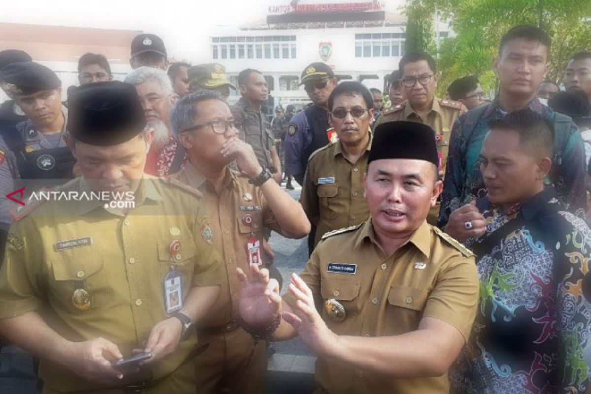 Gubernur Kalteng minta warga tidak menjual lahan