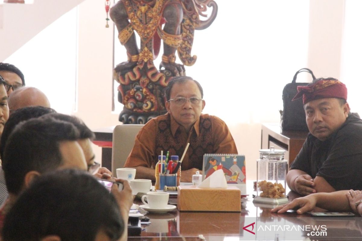 Gubernur Bali ingatkan Disdik untuk identifikasi celah permasalahan PPDB