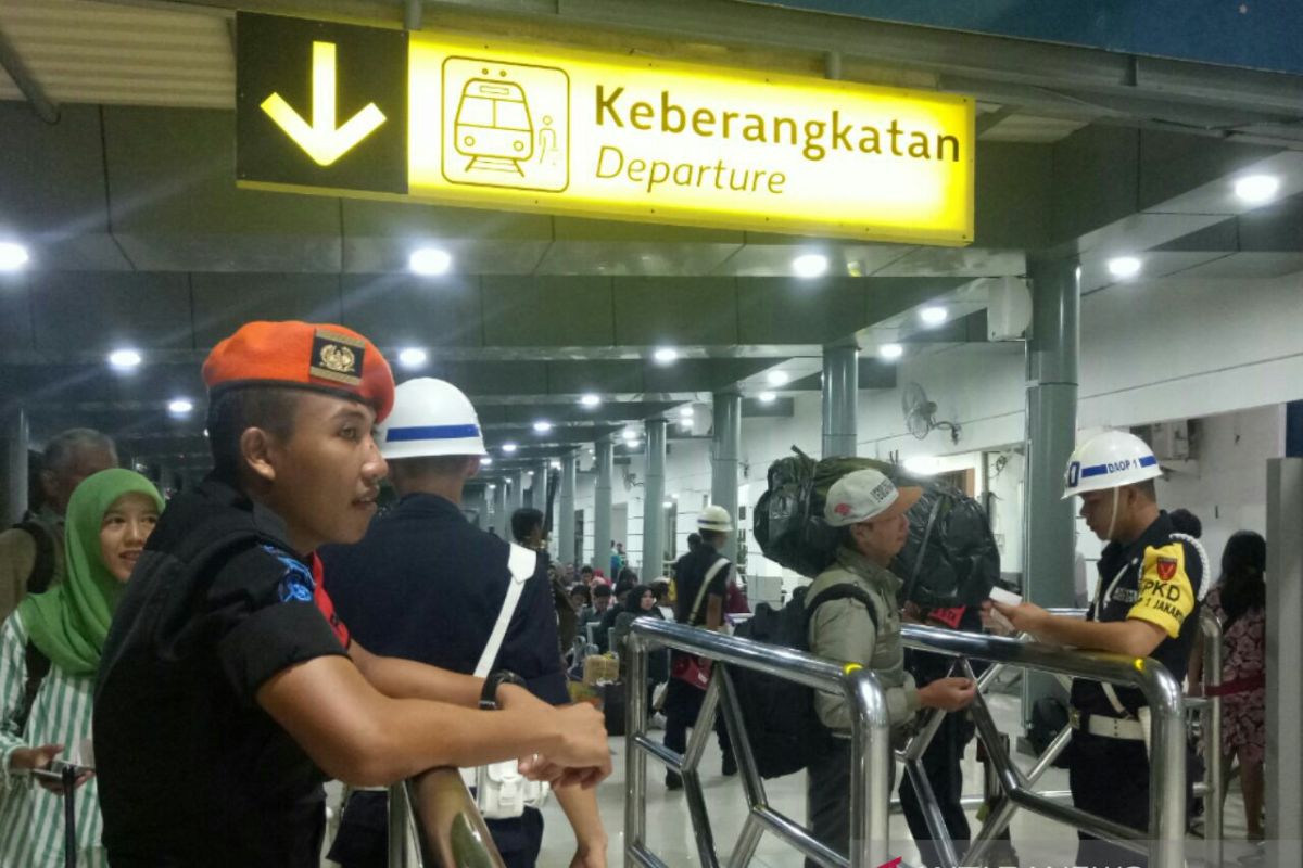 21.000 pemudik diberangkatkan dari Stasiun Pasar Senen Jakarta