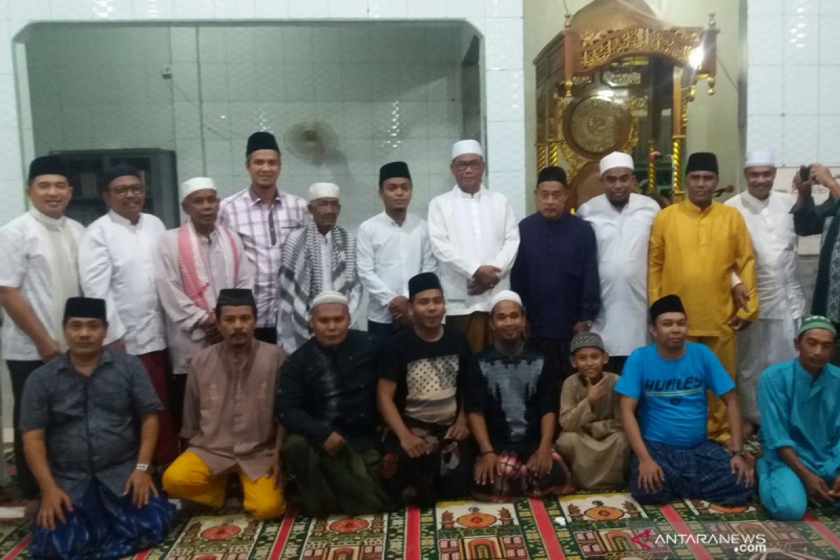 Bupati Rohil minta masyarakat padati masjid