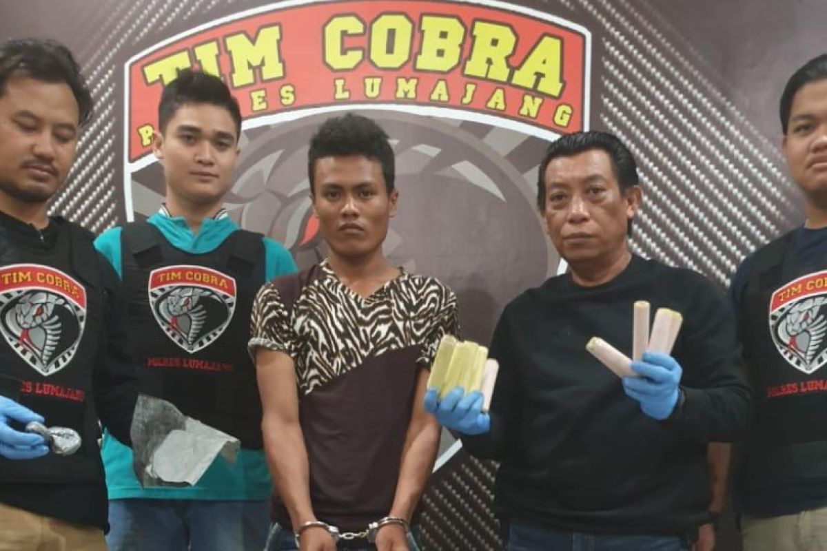 Polisi gerebek dua rumah produksi petasan