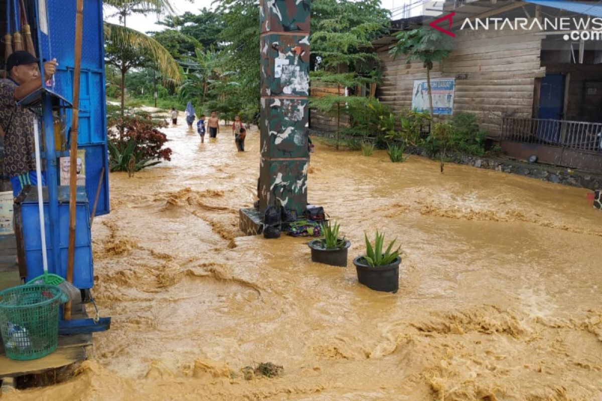 BMKG: Kendari berpotensi banjir antara Mei-Juni