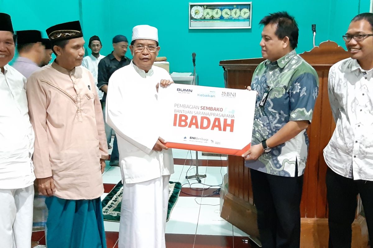 BNI bantu masjid dan kaum duafa di Parimo