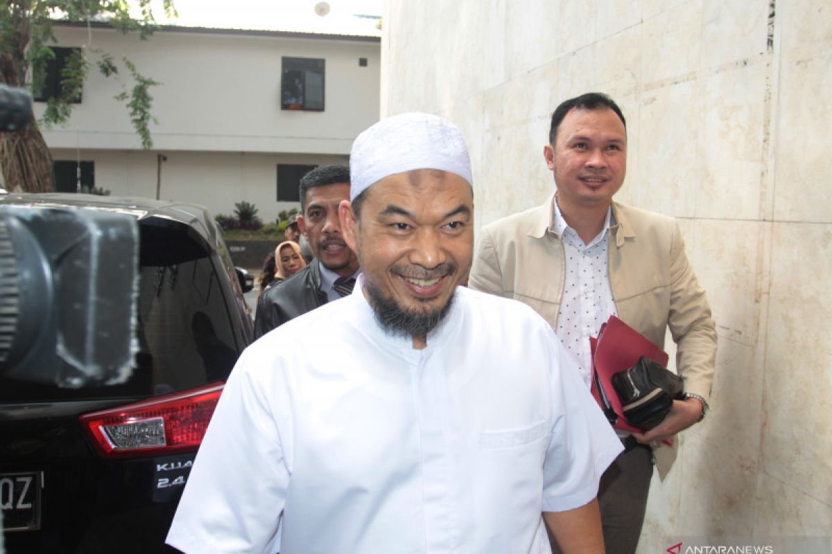 Ustaz Sambo penuhi panggilan sebagai saksi kasus Eggi Sudjana