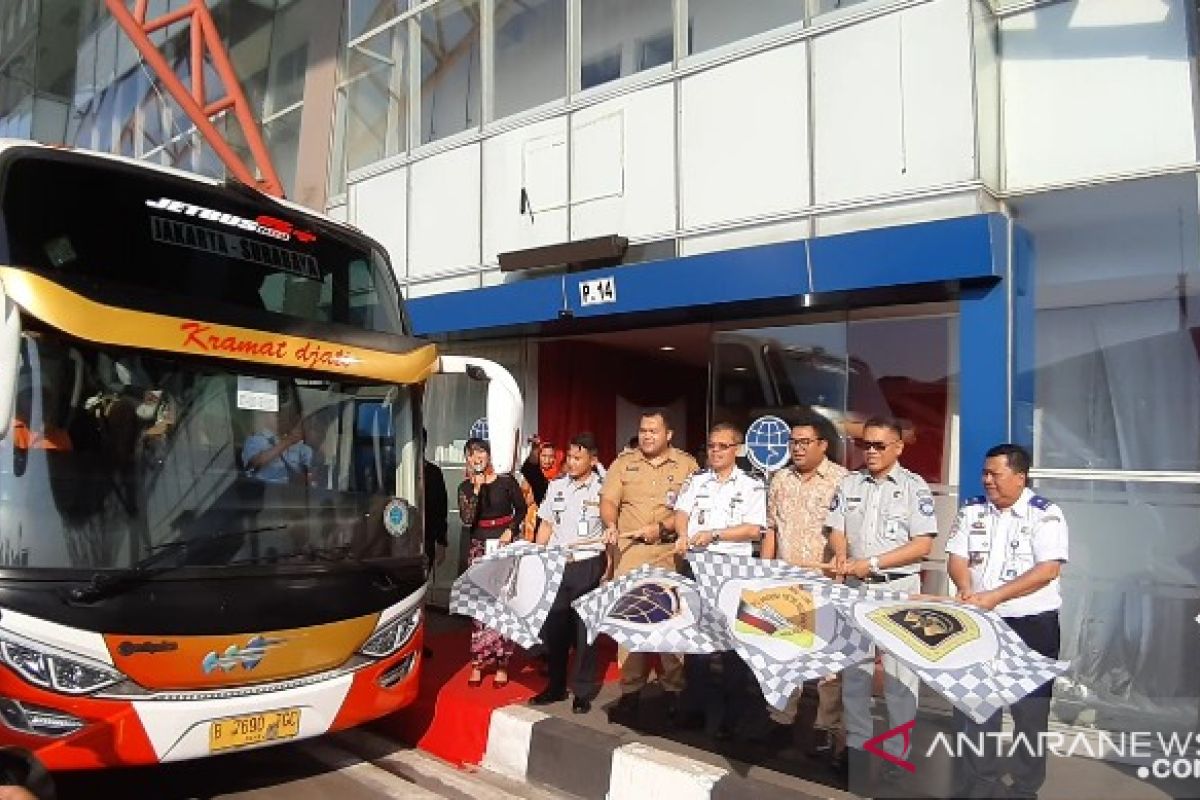 Kemenhub launching operasional perdana bus AKAP Tol Trans Jawa