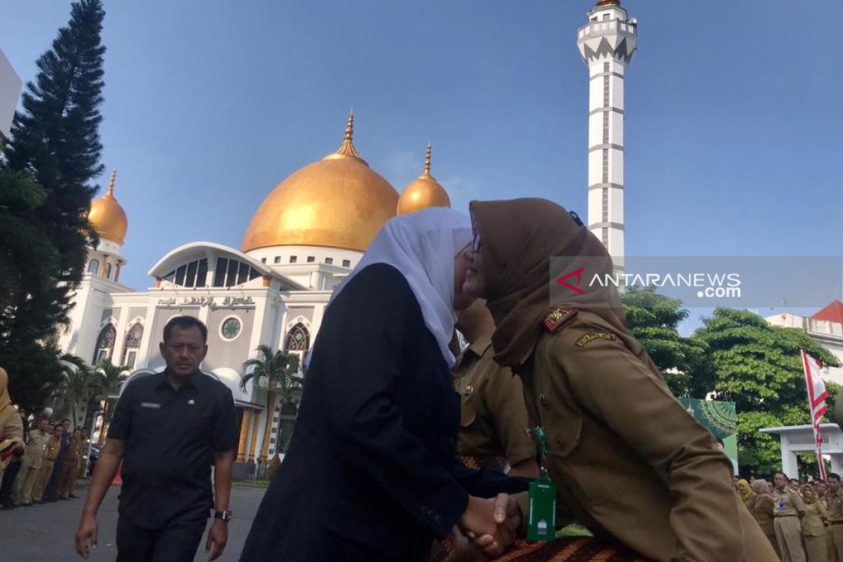 Gubernur Jawa Timur ingatkan pegawainya untuk bayar zakat