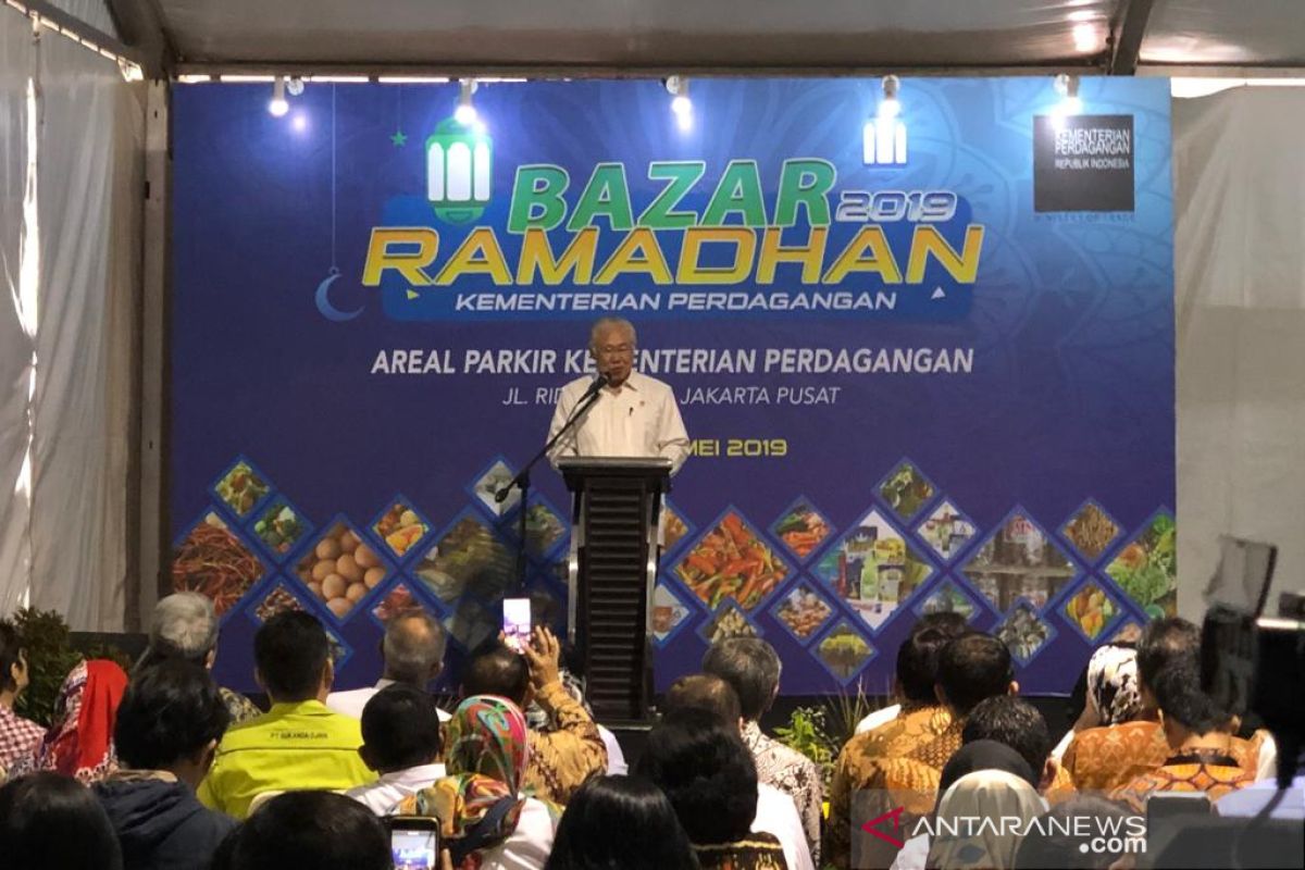 Kemendag menggelar Bazar Ramadhan jual sembako murah