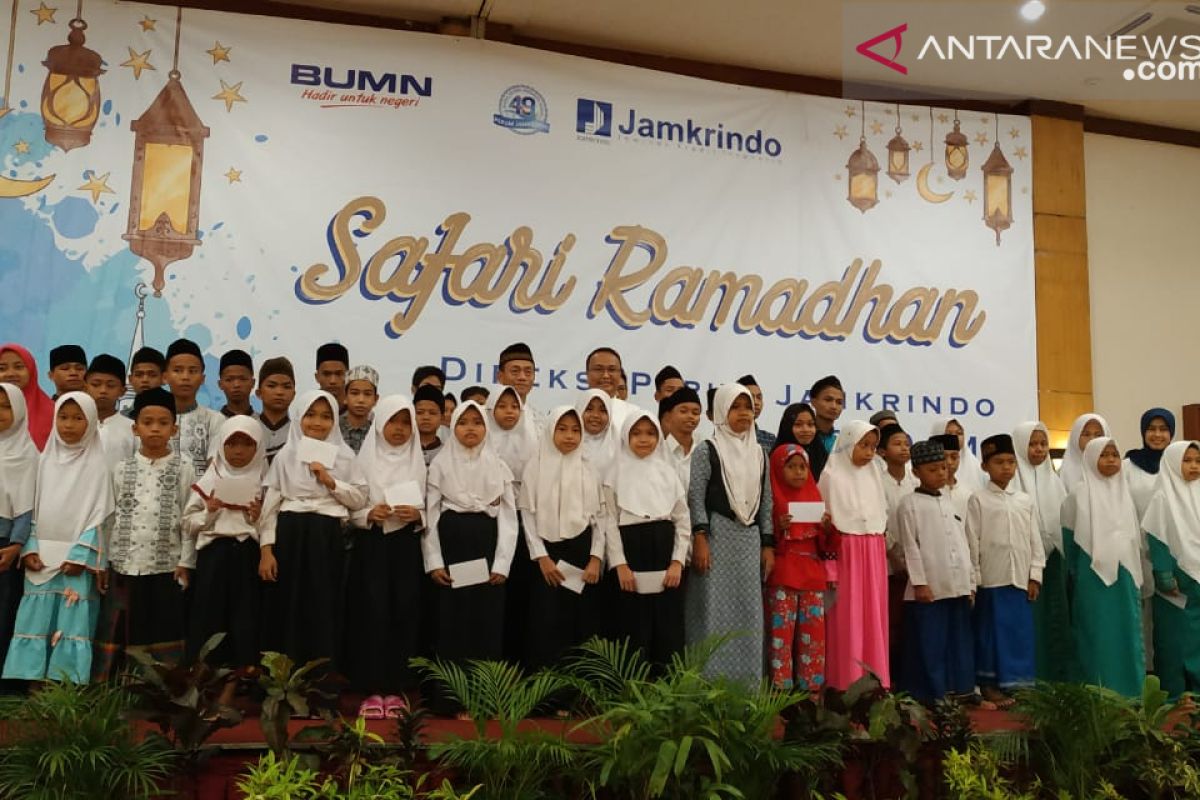 Safari Ramadhan di Cilegon, Perum Jamkrindo Santuni Ratusan Yatim Piatu