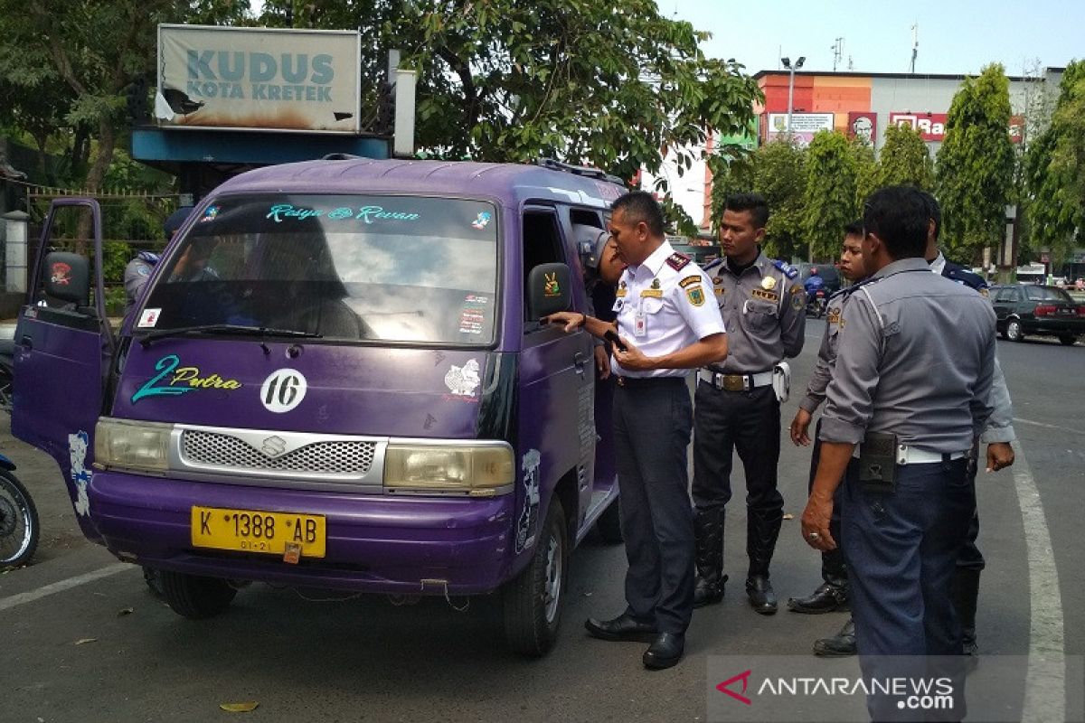 Dishub Kudus tertibkan angkot langgar trayek