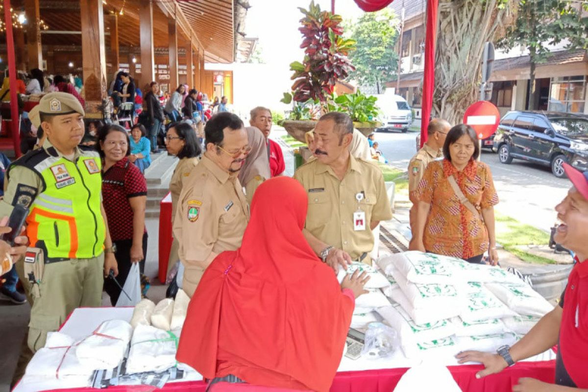 Kendalikan inflasi, TPID Surakarta gelar Pasar Mirunggan