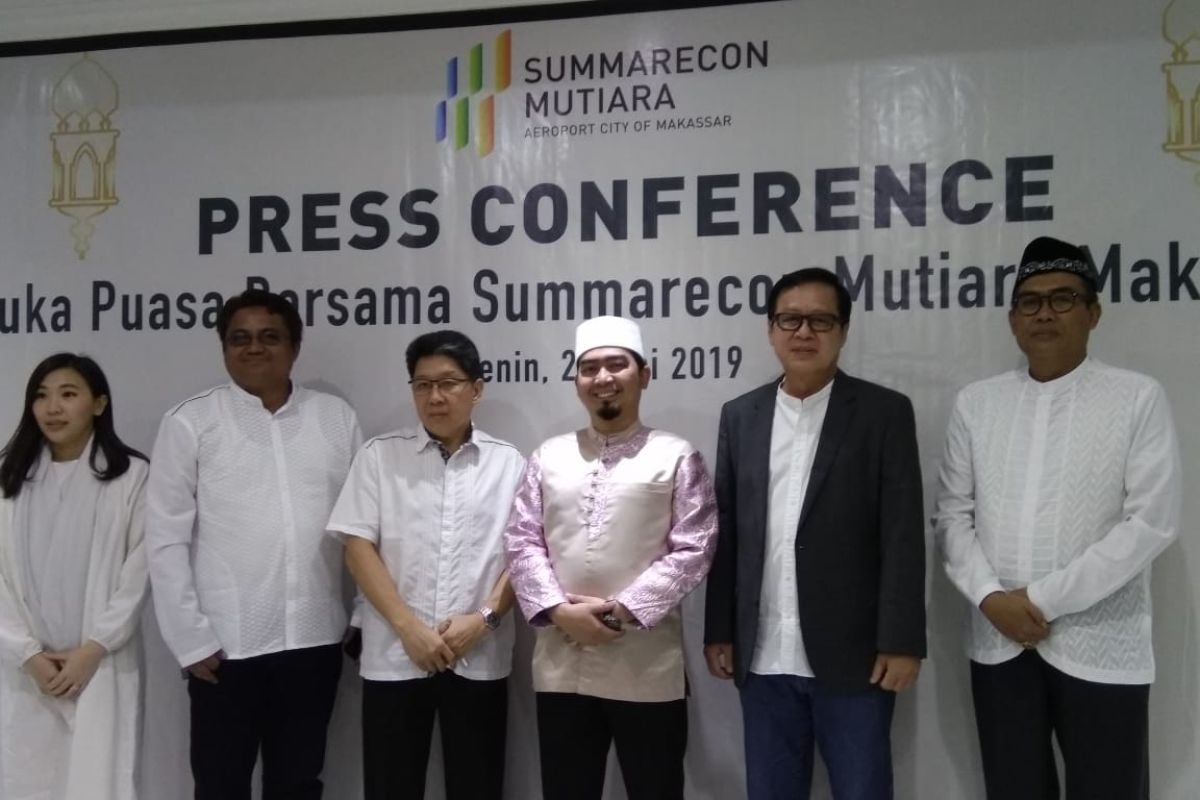Summarecon Mutiara hadirkan Ustadz Solmed ceramah tarawih di Makassar