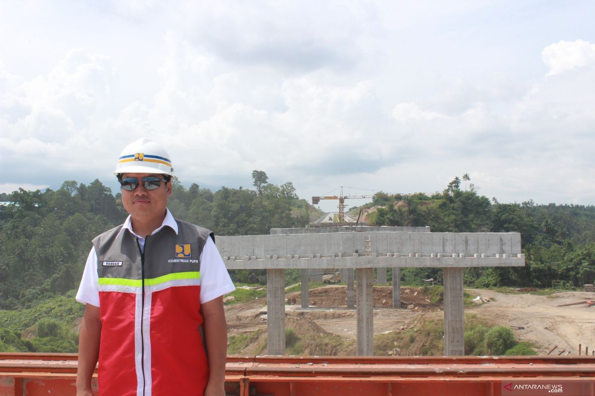 Penyelesaian tiga jembatan tol Manado-Bitung seksi satu terus dipacu