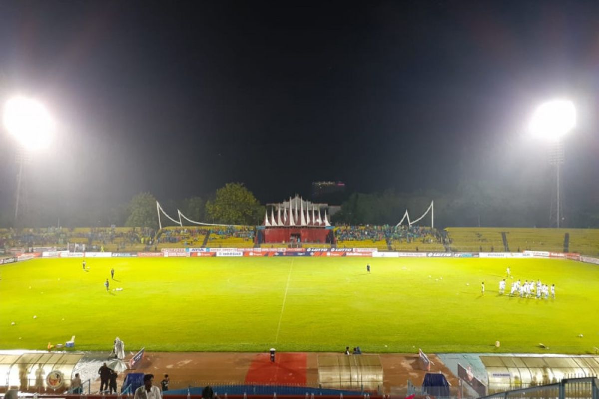 Semen Padang ditahan imbang Persib Bandung 0-0