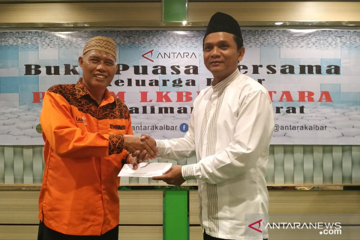 Keluarga besar Antara Kalbar buka bersama Lazismu