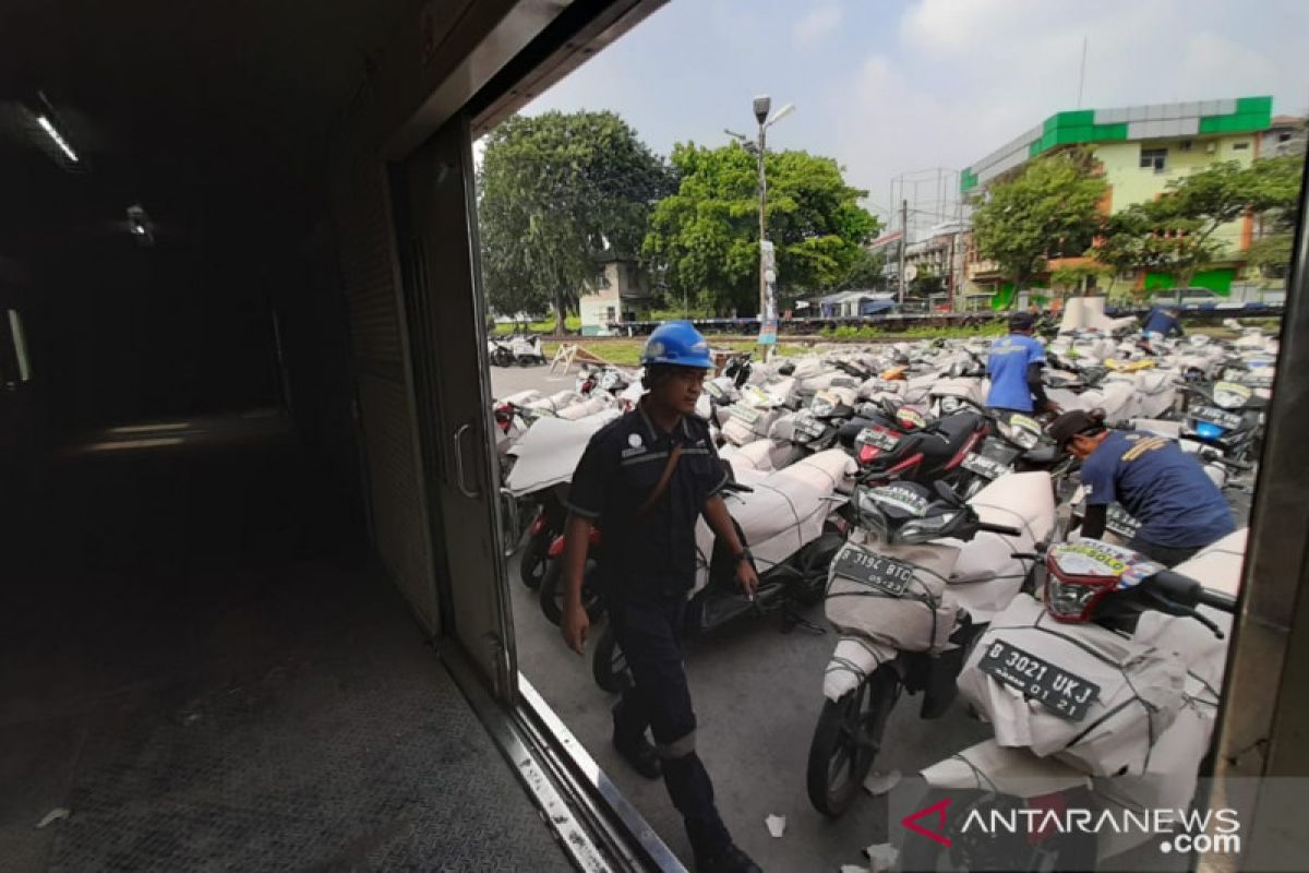 Daop 6 Yogyakarta mengoptimalisasi angkutan barang Rail Express