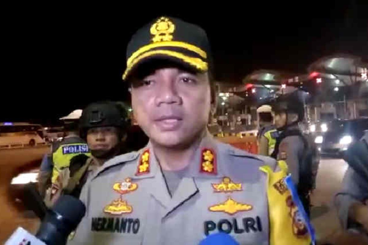 Polres Cirebon siagakan tim urai selama pemberlakuan satu arah