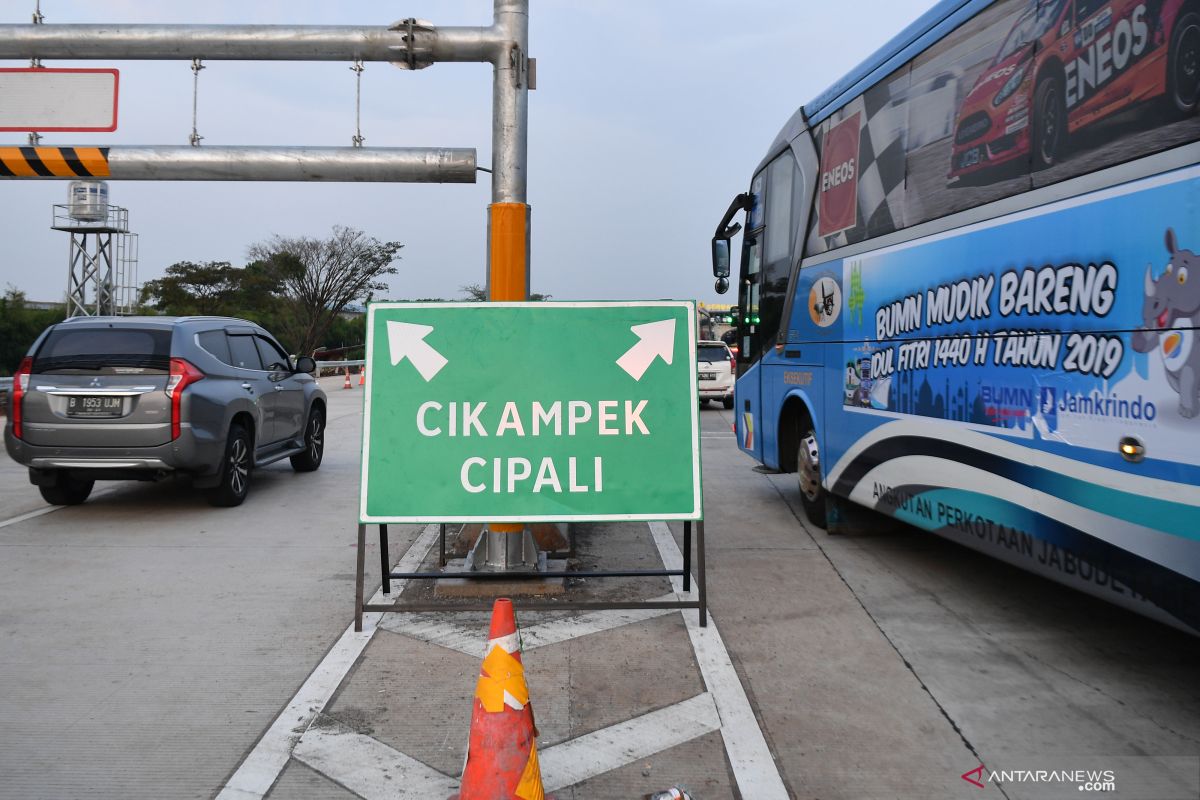 Sistem one way diberlakukan satu jam lebih awal