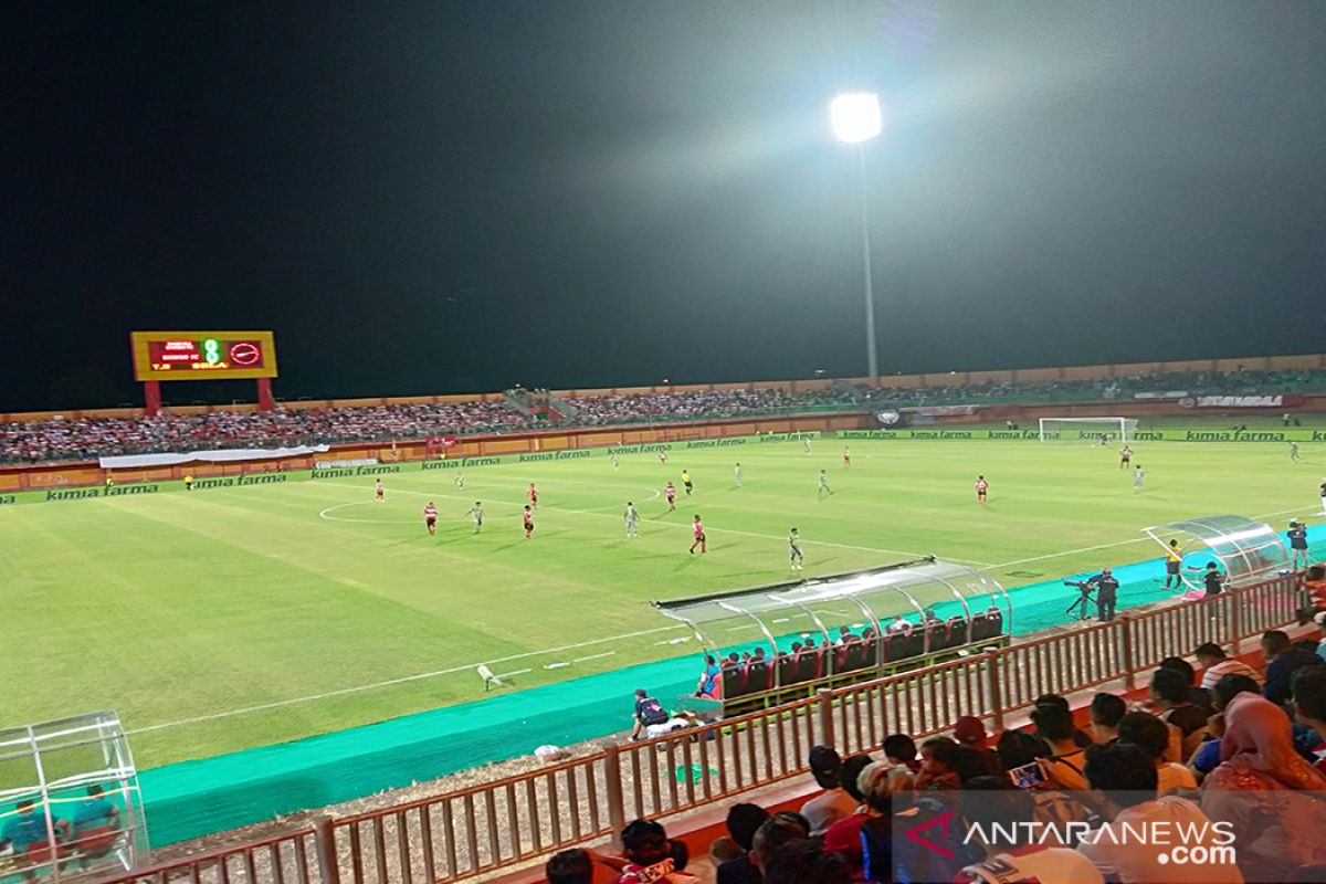 Madura United cukur gundul Borneo FC 3-0