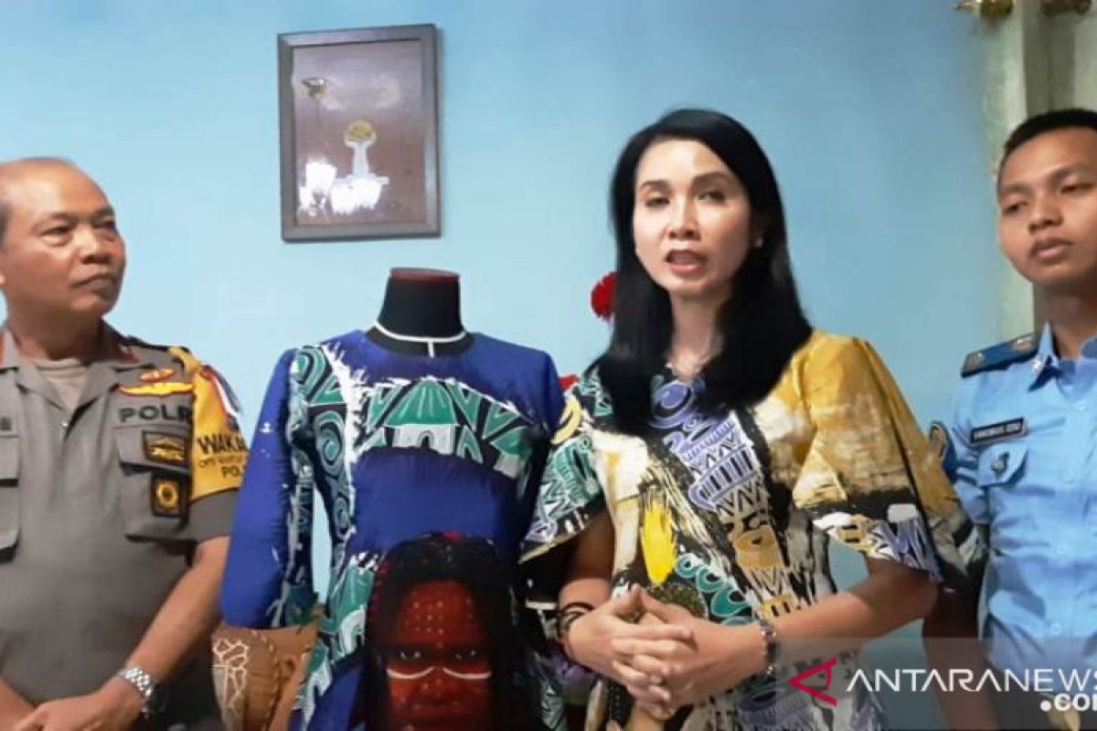Batik Papua ciptaan Yakobus Marjuki siap warnai PON 2020
