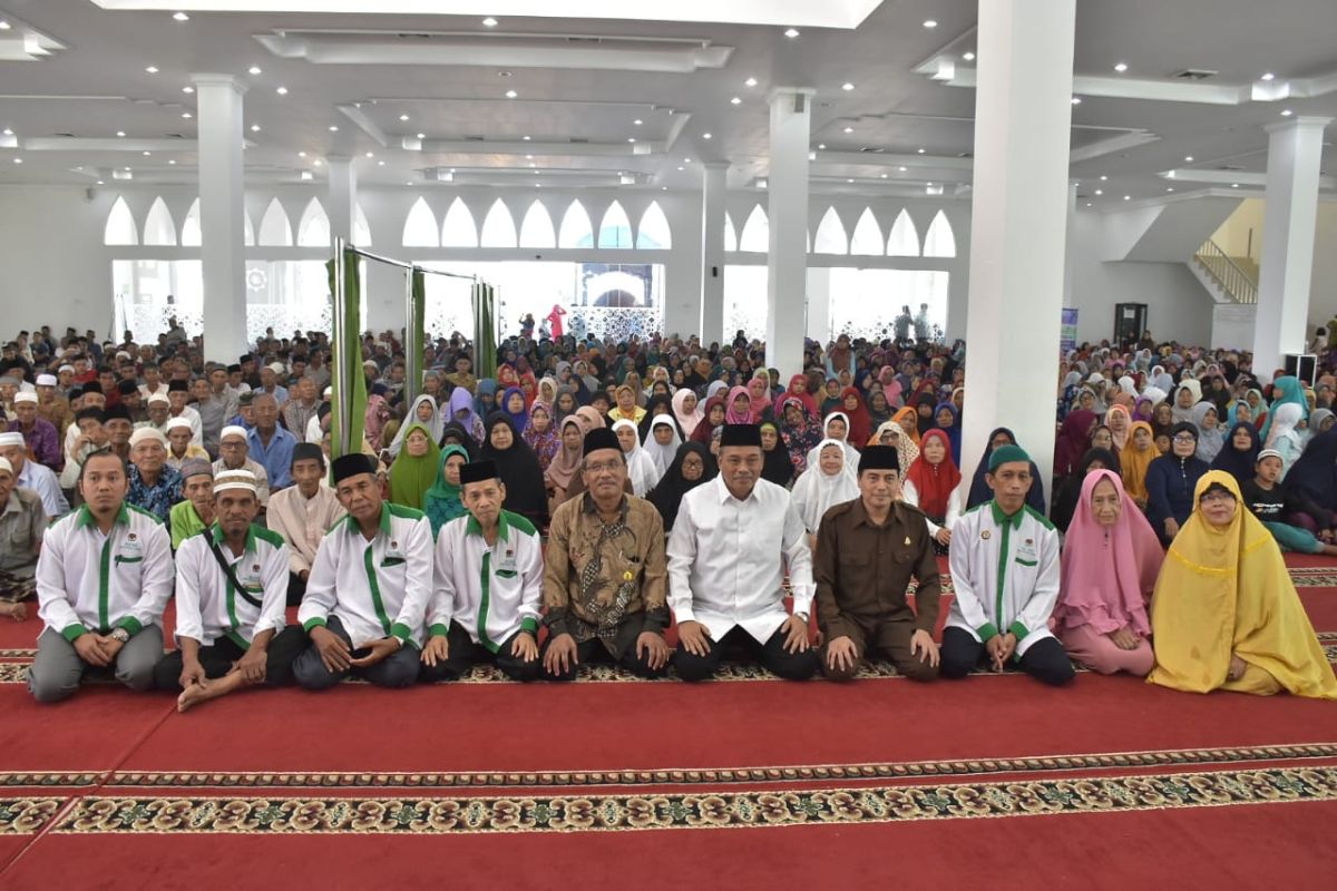 Baznas Tebing Tinggi bagikan 1.265 paker Ramadhan