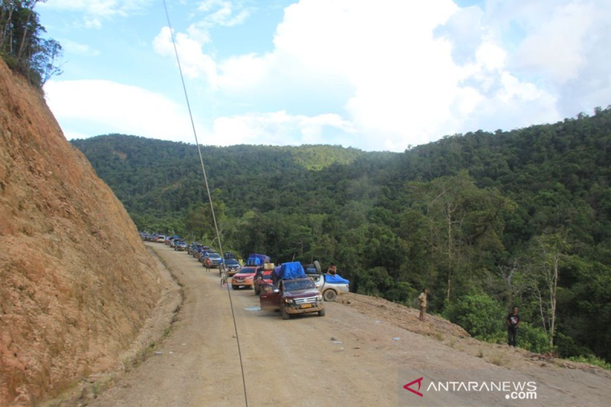 Terputusnya jalan trans-Papua tidak hambat arus mudik