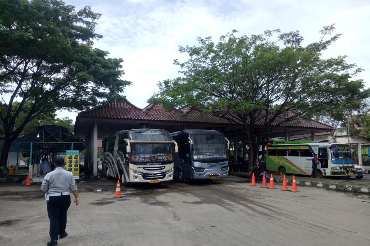 Petugas temukan banyak bus tak laik jalan saat mudik