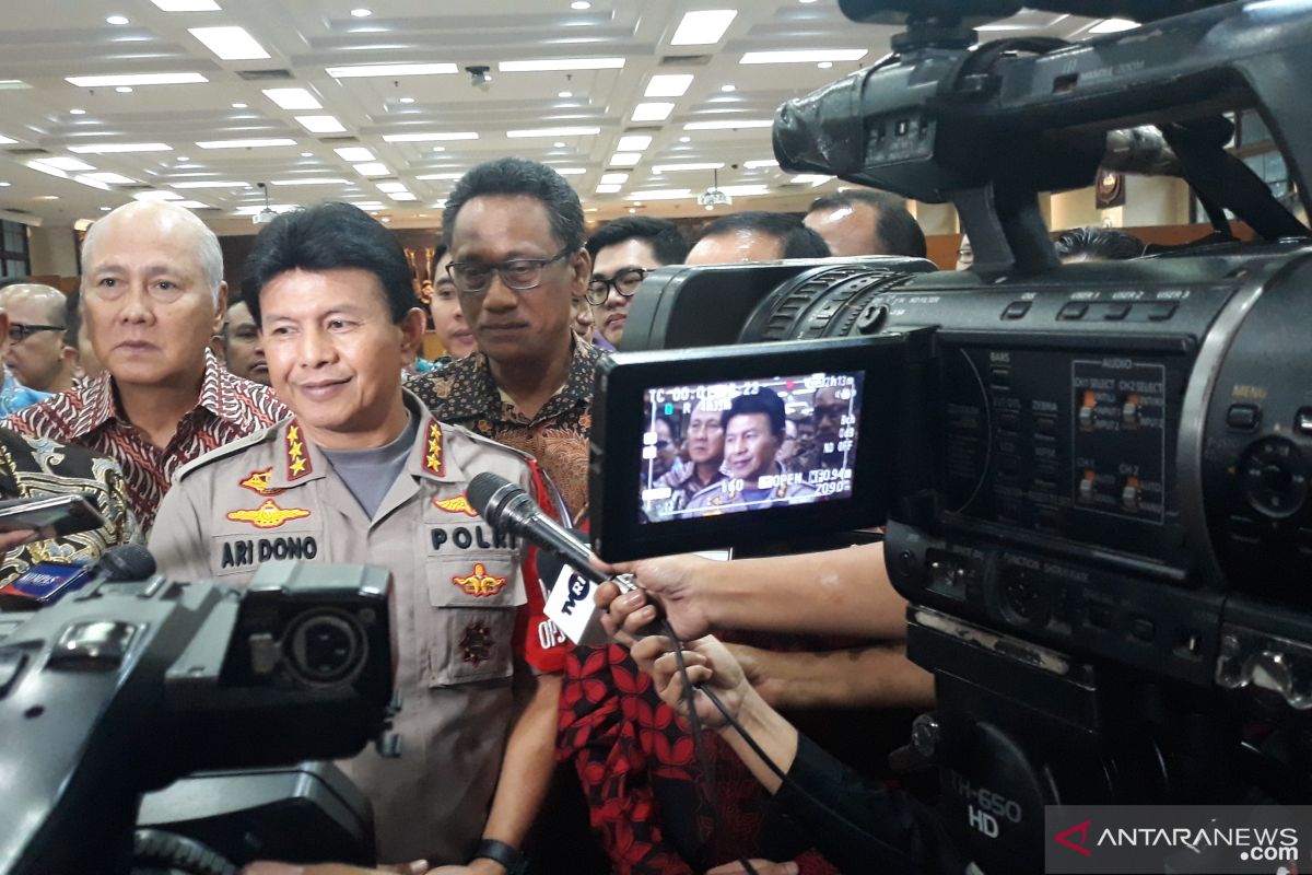 Wakapolri sampaikan gerakan people power termasuk makar