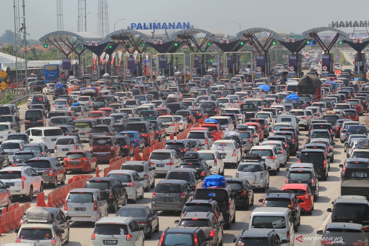 Vehicles throng Cipali Turnpike triggers 20-pct fuel consumption hike