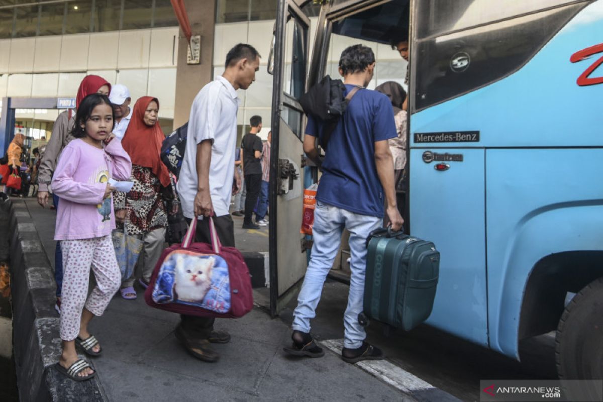 Terminal Pulo Gebang siapkan 200 armada tambahan