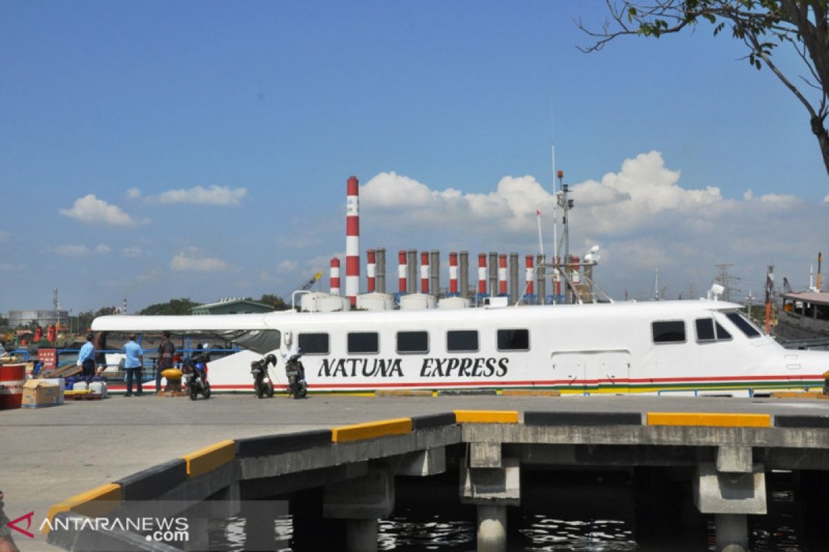 Sempat tertunda, penyeberangan kapal rute Gresik-Bawean mulai normal