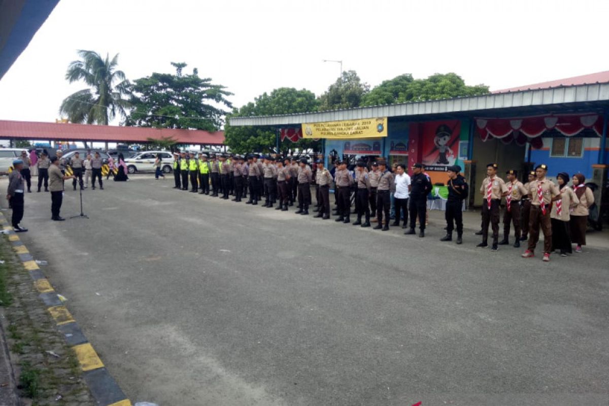 Polisi tingkatkan pengamanan arus mudik Pelabuhan tanjungkalian Muntok