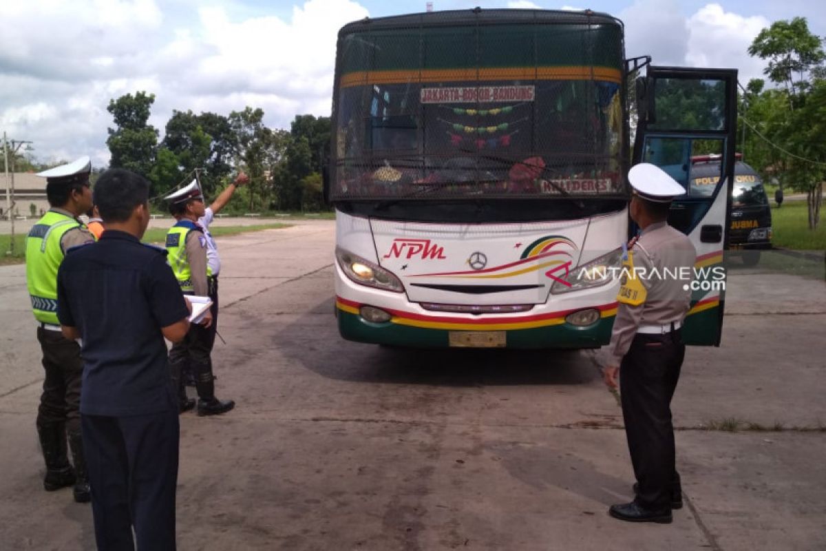 Satlantas Polres OKU cek kelengkapan angkutan Lebaran