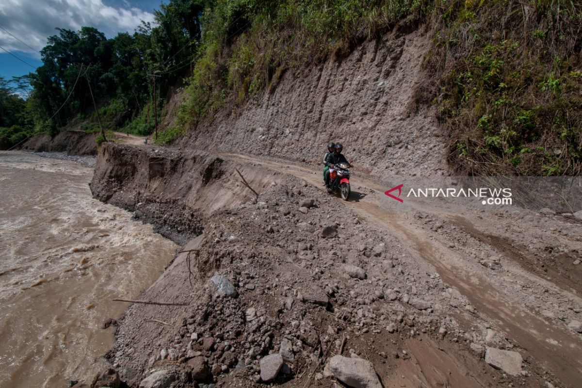 Pemerintah telah buat jalan darurat poros Palu-Kulawi pascaterputus