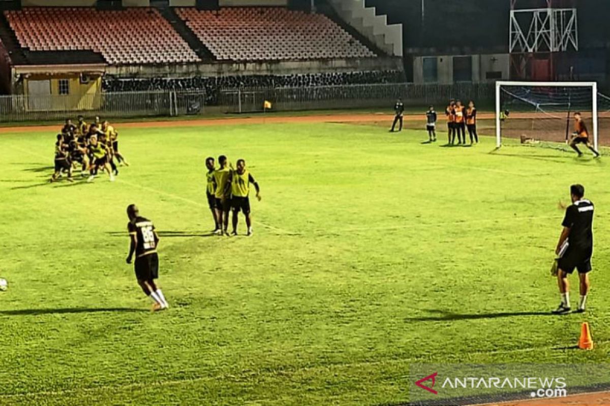 Persipura latihan umpan silang jelang lawan PSS Sleman