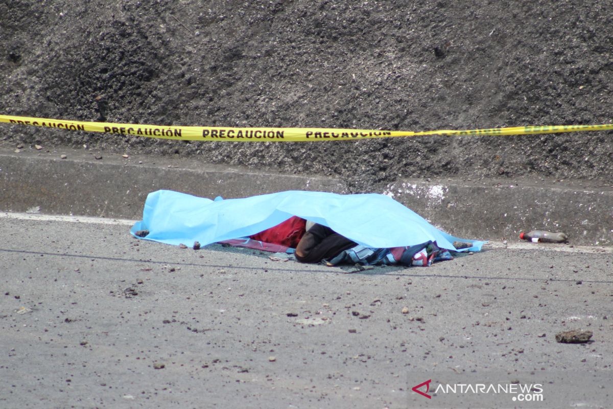 Tabrakan van di Meksiko 14 orang meninggal