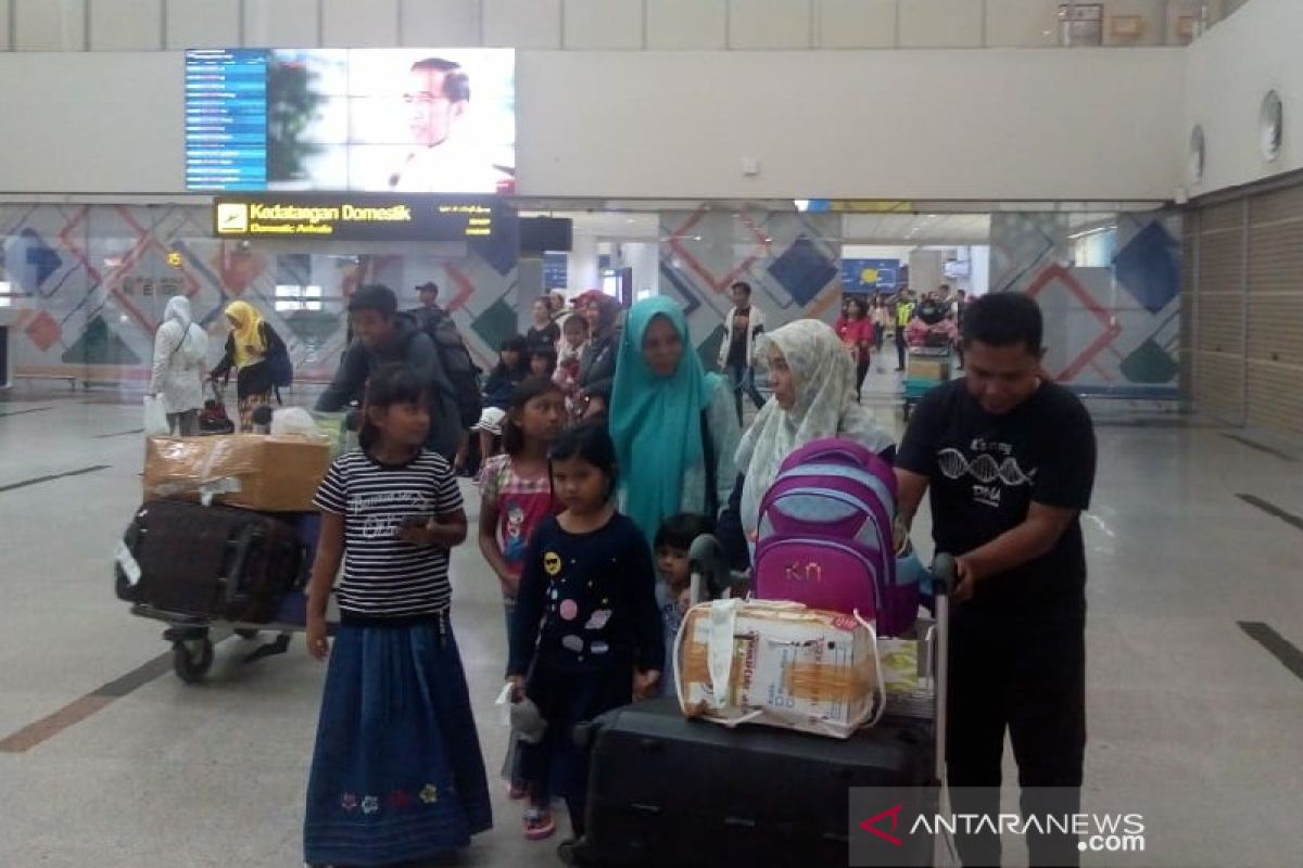 Pergerakan angkutan pesawat terbang di Bandara Internasional Kualanamu lancar