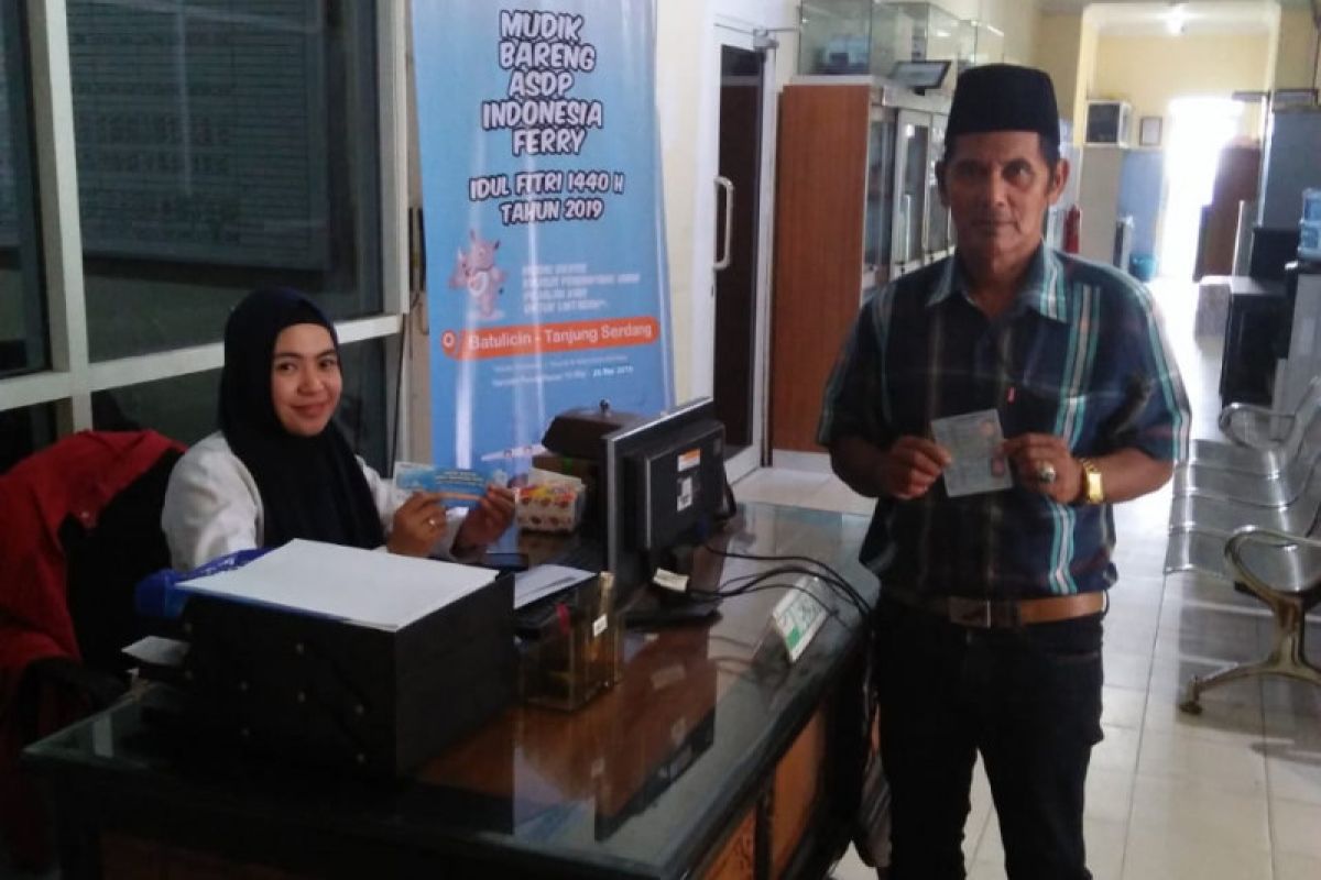 Tiket kapal rute Batulicin-Makassar habis, perantau batal mudik lebaran